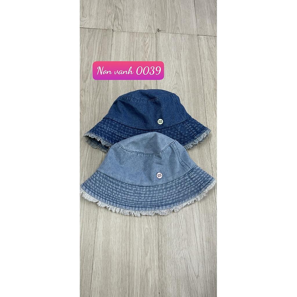 Non vanh tua rua 003905