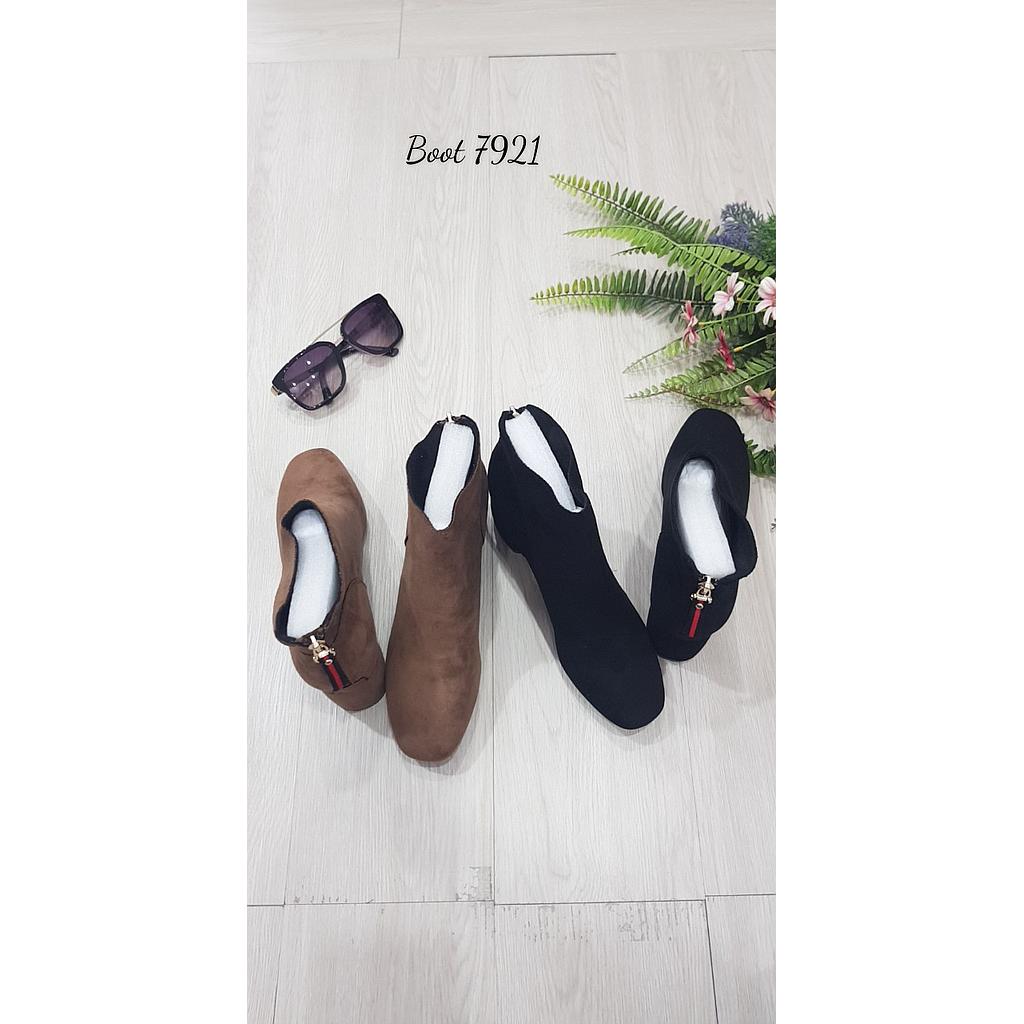 Giay 792102