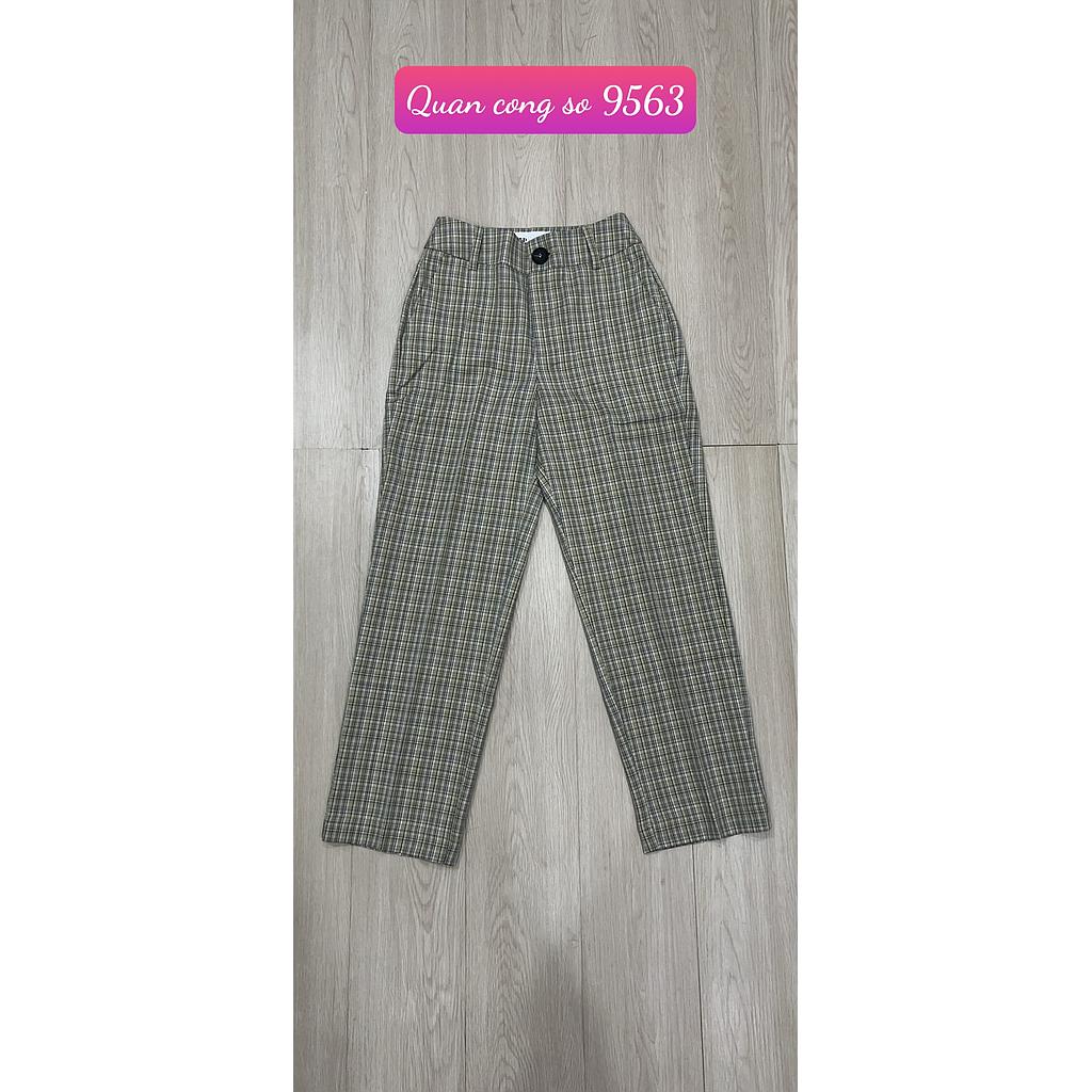 Quan cong so 956301